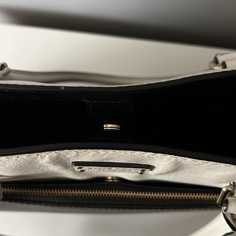 LARGE KATE SPADE BAG - Picture 8 of 10